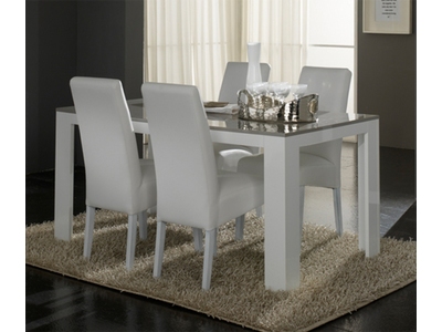 TABLE DE REPAS