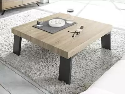 Table basse avec piètement métal