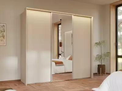 Armoire 3 portes coulissantes dont 1 miroir
